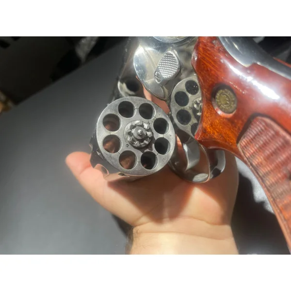 Revolver Taurus MOD 608 6" 357Mag