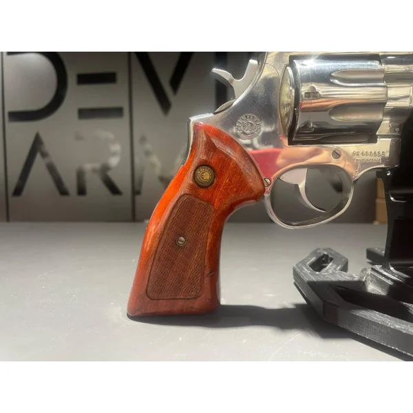 Revolver Taurus MOD 608 6" 357Mag
