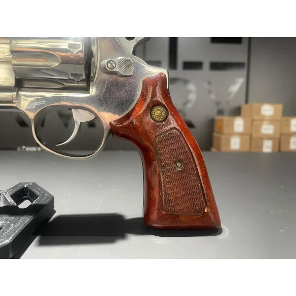 Revolver Taurus MOD 608 6" 357Mag