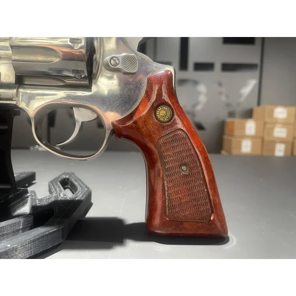 Revolver Taurus MOD 608 6" 357Mag