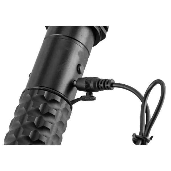Concorde Defender Shocker lampe de poche 600 000 volts 200 lumens