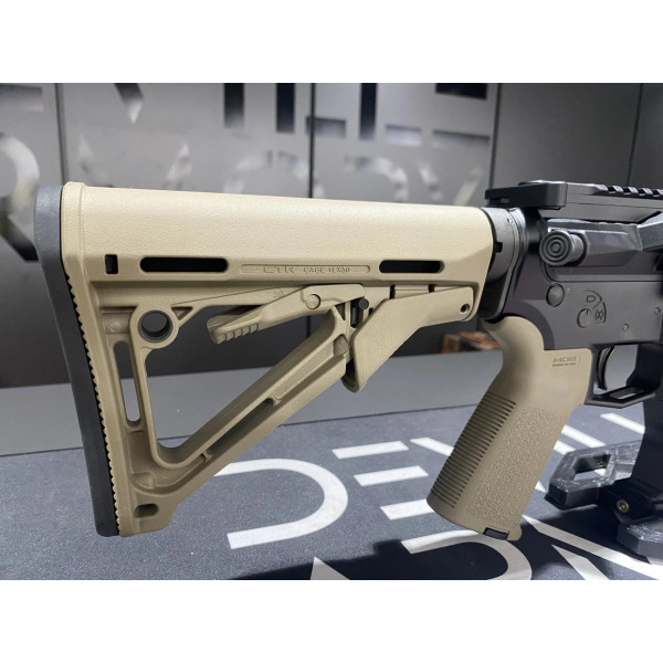 Carabine AR15 AERO PRECISION M4E1 dual tone 14.5 '' cal. 5.56mm Noir / FDE  Chez DEVILLE ARMORY. Votre armurerie en ligne.