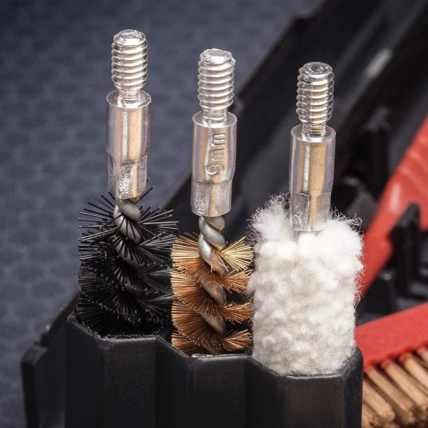 Kit de nettoyage REAL AVID AVGCK9MM 9mm  Chez DEVILLE ARMORY. Votre armurerie en ligne.