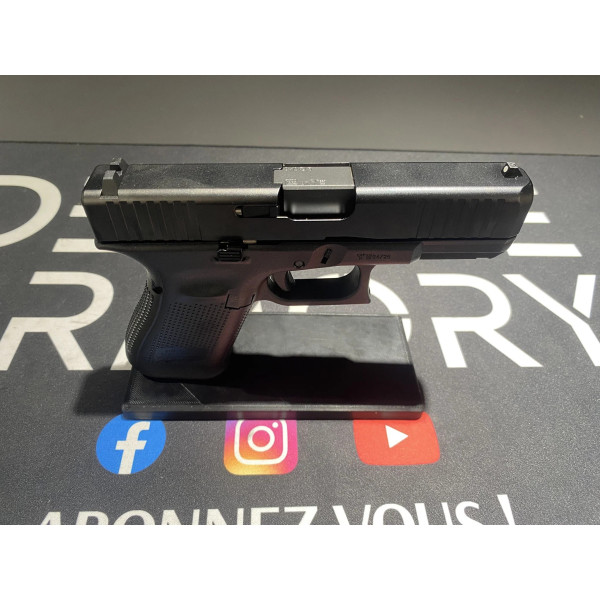 Pistolet GLOCK 19 GEN5 FS  Chez DEVILLE ARMORY. Votre armurerie en ligne.