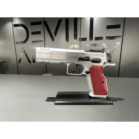 Pistolet TANFOGLIO STOCK III PRO OR 9x19  Chez DEVILLE ARMORY. Votre armurerie en ligne.