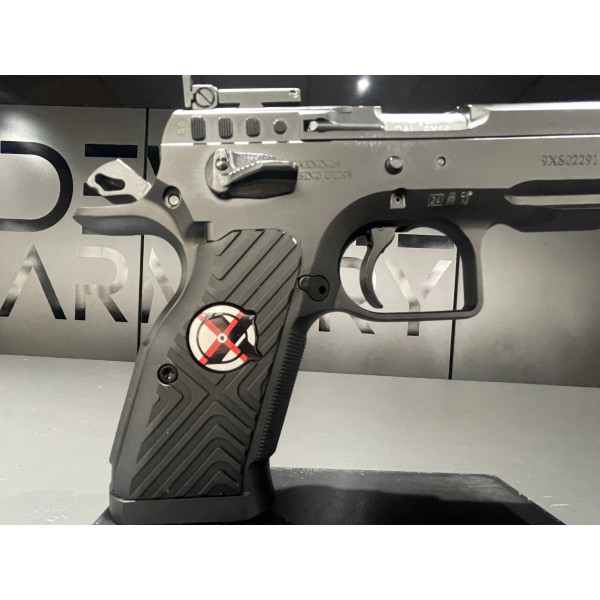 Pistolet TANFOGLIO STOCK III EXTREM PRO OR 9x19  Chez DEVILLE ARMORY. Votre armurerie en ligne.