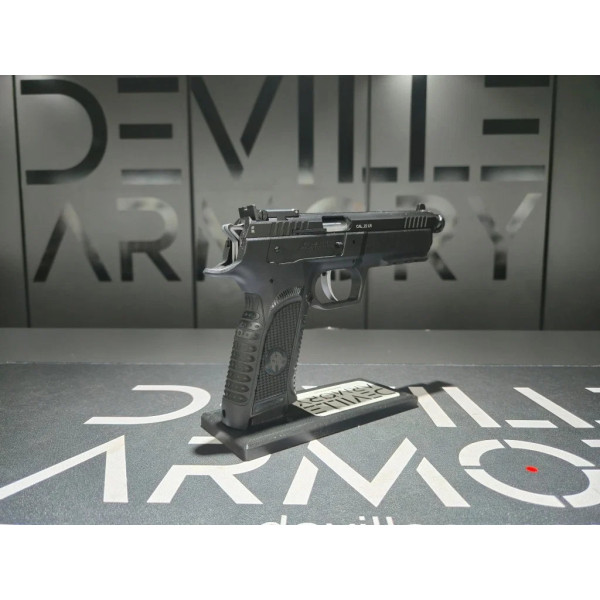 Pistolet Tanfoglio Force 22 Tactical 22Lr  Chez DEVILLE ARMORY. Votre armurerie en ligne.