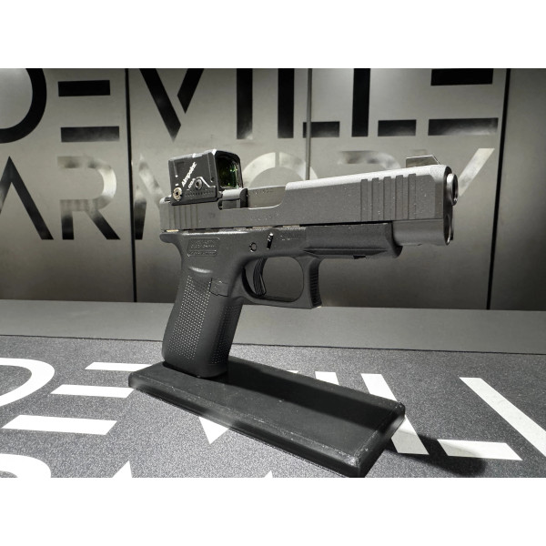 Pistolet Glock 48 Gen5 FS A-Cut Combo Aimpoint COA 9x19  Chez DEVILLE ARMORY. Votre armurerie en ligne.