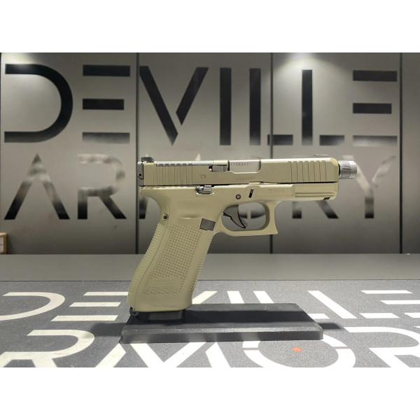 Pistolet Glock 45 Hunter Edition Mos Fileté 9x19  Chez DEVILLE ARMORY. Votre armurerie en ligne.