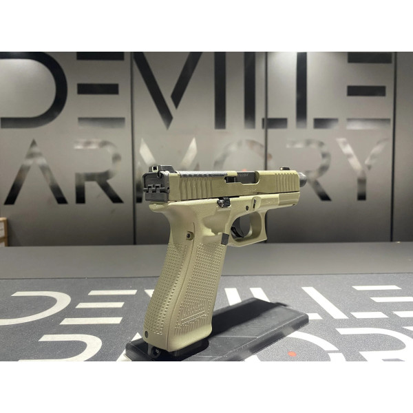 Pistolet Glock 45 Hunter Edition Mos Fileté 9x19  Chez DEVILLE ARMORY. Votre armurerie en ligne.