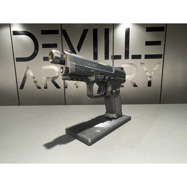 PISTOLET CANIK TP-9 ELITE COMBAT EXECUTIVE 9X19  Chez DEVILLE ARMORY. Votre armurerie en ligne.
