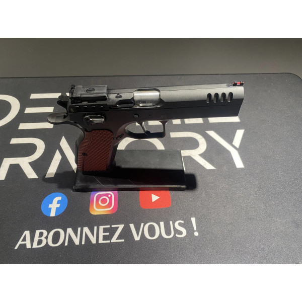Pistolet Tanfoglio Stock 9X19  Chez DEVILLE ARMORY. Votre armurerie en ligne.