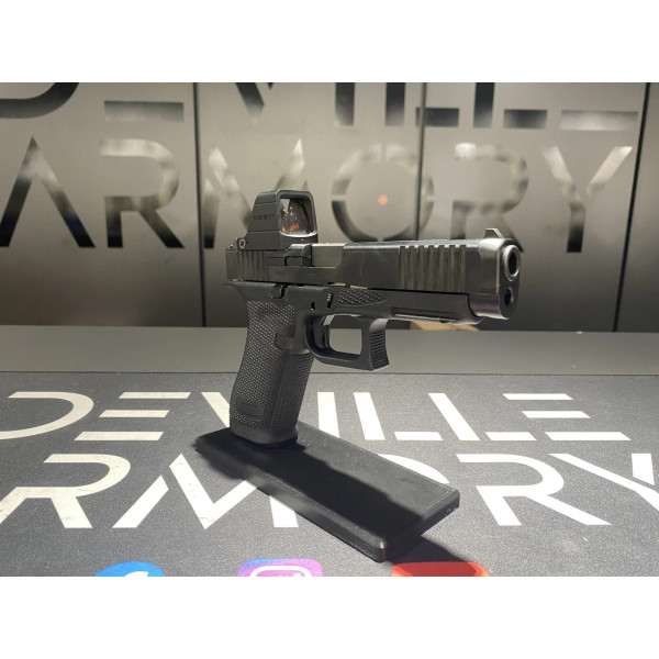 Pack GLOCK 17 GEN6 + Viseur Osight X  Chez DEVILLE ARMORY. Votre armurerie en ligne.