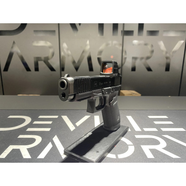 Pack GLOCK 17 GEN6 + Viseur Osight X  Chez DEVILLE ARMORY. Votre armurerie en ligne.