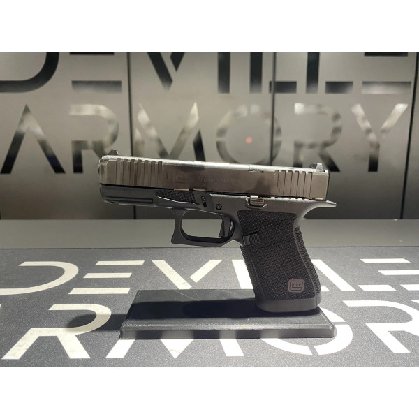 Pistolet GLOCK 19 GEN6  Chez DEVILLE ARMORY. Votre armurerie en ligne.