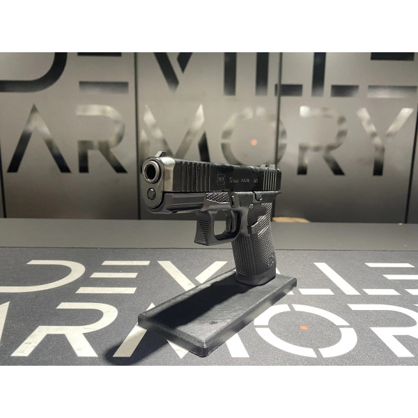 Pistolet GLOCK 19 GEN6  Chez DEVILLE ARMORY. Votre armurerie en ligne.