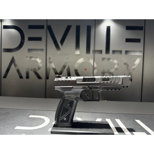 PISTOLET CANIK SFX RIVAL-S BLACK 9X19  Chez DEVILLE ARMORY. Votre armurerie en ligne.