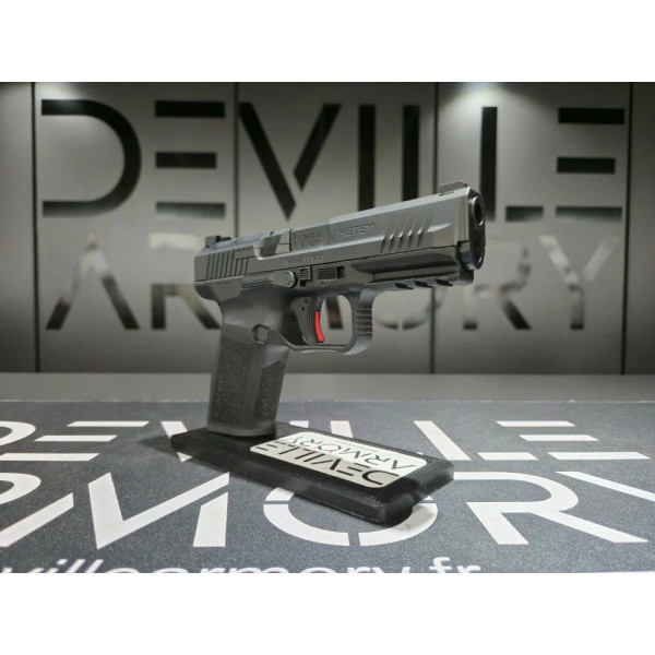 Pistolet CANIK METE SF BLACK 9X19  Chez DEVILLE ARMORY. Votre armurerie en ligne.