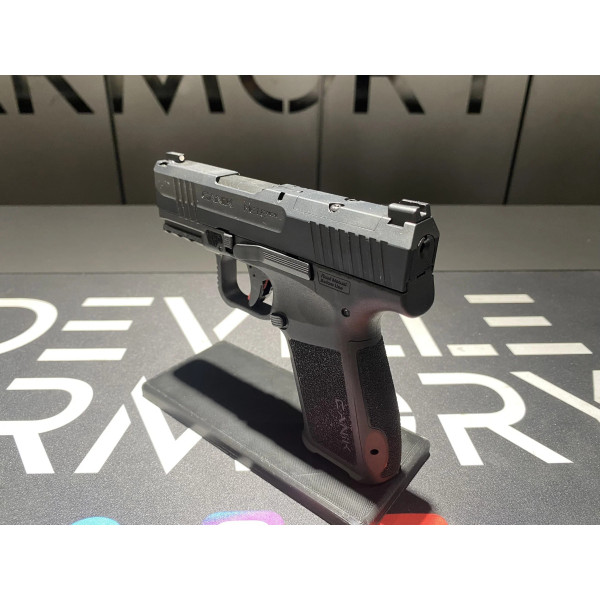 Pistolet Mete MC9L Noir 9X19  Chez DEVILLE ARMORY. Votre armurerie en ligne.