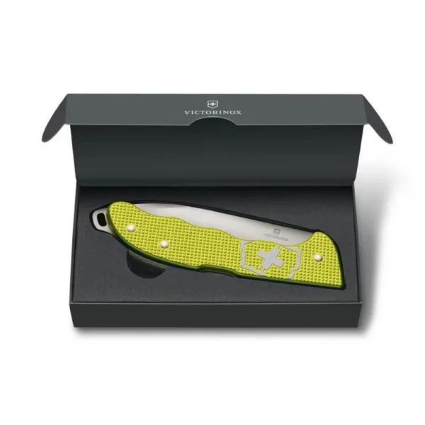 VICTORINOX HUNTER PRO ELECTRIC YELLOW - EDITION LIMITEE 2023