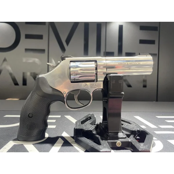 Revolver Smith & Wesson 617 4" 22Lr