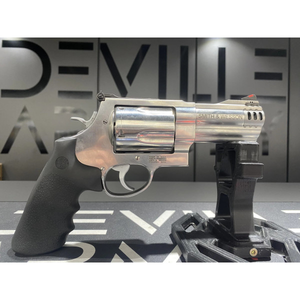 Revolver S&W 500 4" 500S&w  Chez DEVILLE ARMORY. Votre armurerie en ligne.
