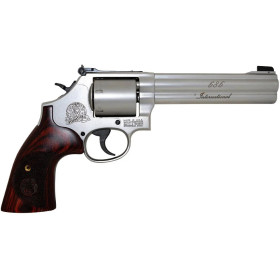 Revolver S&W 686 INTERNATIONAL CAL.357 6'' 6CP*  Chez DEVILLE ARMORY. Votre armurerie en ligne.