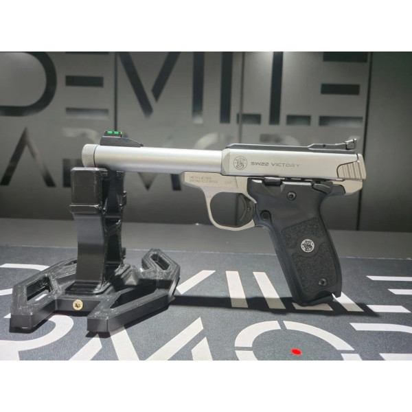 Pistolet S&W VICTORY FILETE 22LR  Chez DEVILLE ARMORY. Votre armurerie en ligne.