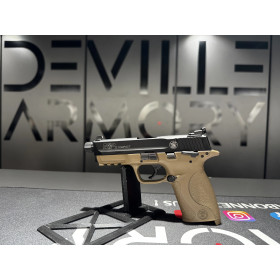 Pistolet S&W M&P22 FDE 22lr  Chez DEVILLE ARMORY. Votre armurerie en ligne.
