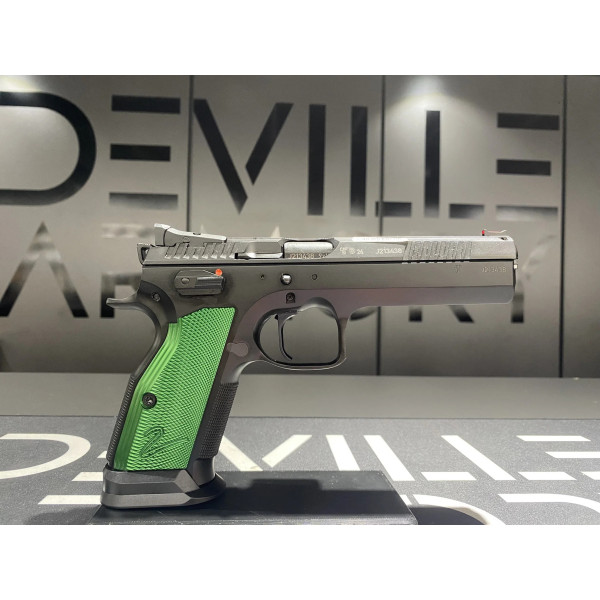 Pistolet CZ TS2 Racing Green 9x19  Chez DEVILLE ARMORY. Votre armurerie en ligne.