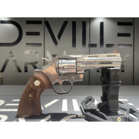 Revolver Colt Python 4.25" 357Mag  Chez DEVILLE ARMORY. Votre armurerie en ligne.