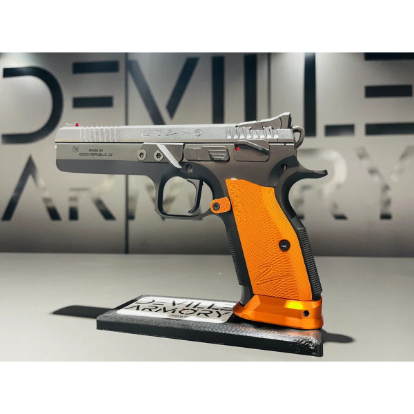 Pistolet CZ TS2 ORANGE 9x19  Chez DEVILLE ARMORY. Votre armurerie en ligne.