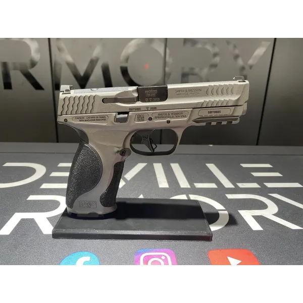 Smith et Wesson Pistolet S&W M&P9 M 2.0 METAL 9X19