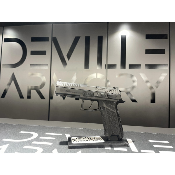 Pistolet CZ P-09F NOCTURNE 19 COUPS CAL.9×19  Chez DEVILLE ARMORY. Votre armurerie en ligne.