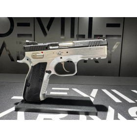 Pistolet CZ 75 Shadow 2 Compact Industrial Alloy Noir 9x19  Chez DEVILLE ARMORY. Votre armurerie en ligne.