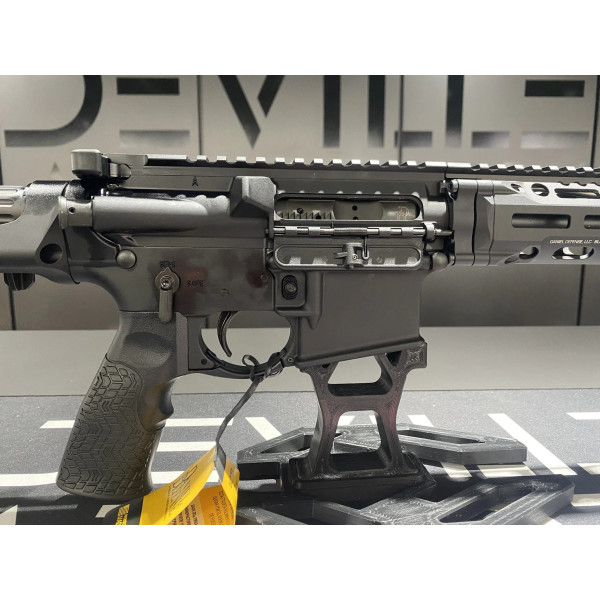 Carabine AR15 DANIEL DEFENSE PDW 10.3'' 300BLK  Chez DEVILLE ARMORY. Votre armurerie en ligne.
