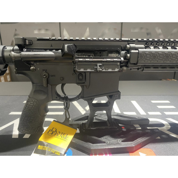 Carabine AR15 DANIEL DEFENSE MK18 10.3'' 223Rem  Chez DEVILLE ARMORY. Votre armurerie en ligne.