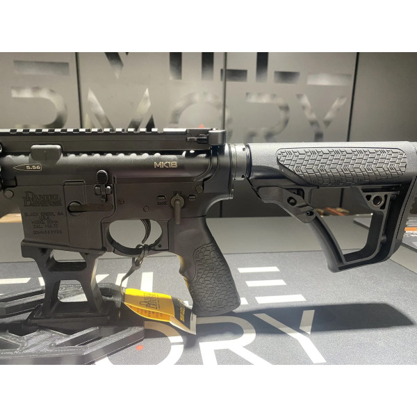 Carabine AR15 DANIEL DEFENSE MK18 10.3'' 223Rem  Chez DEVILLE ARMORY. Votre armurerie en ligne.