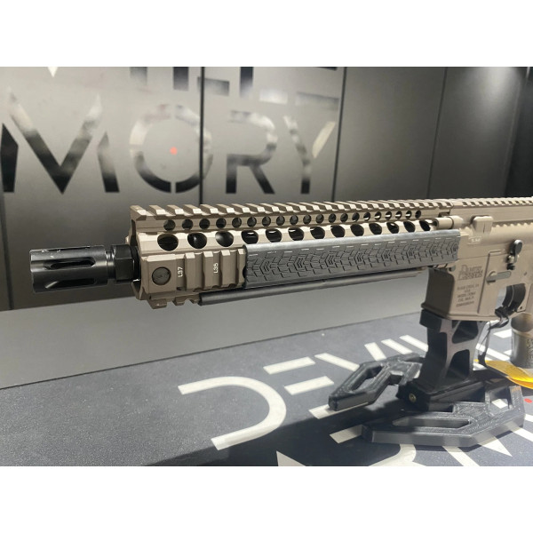 Carabine AR15 DANIEL DEFENSE MK18 10.3'' Brown  Chez DEVILLE ARMORY. Votre armurerie en ligne.