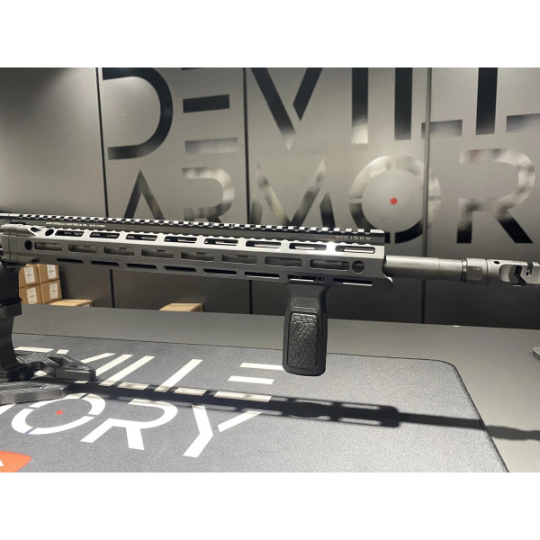 Carabine AR15 DANIEL DEFENSE DDM4 V7 PRO 18'' Noir  Chez DEVILLE ARMORY. Votre armurerie en ligne.