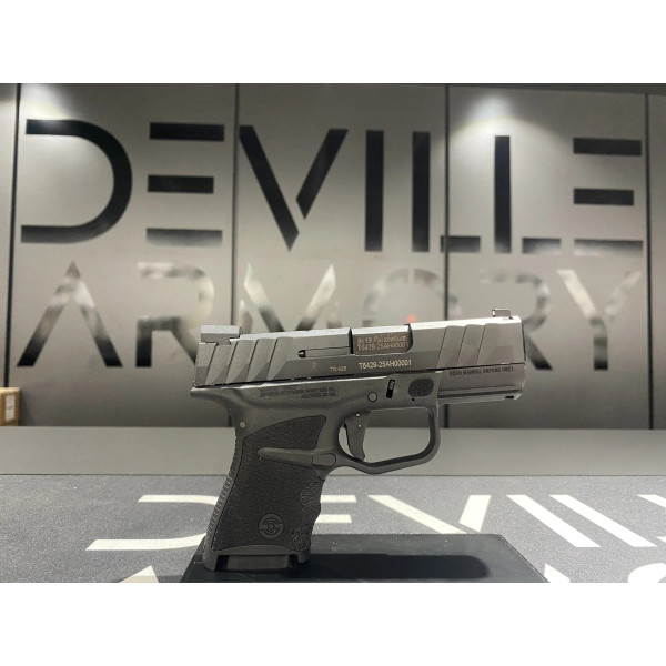 Pistolet STR9 MC  Chez DEVILLE ARMORY. Votre armurerie en ligne.