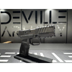 PISTOLET STR9 THINLINE NOIR 9X19 OPTIC READY  Chez DEVILLE ARMORY. Votre armurerie en ligne.
