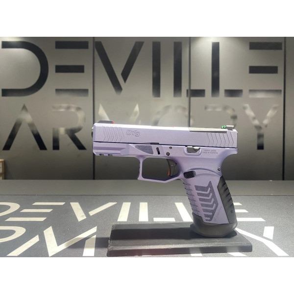 Pistolet DERYA DY9 BLEU GRIS OR 9x19  Chez DEVILLE ARMORY. Votre armurerie en ligne.
