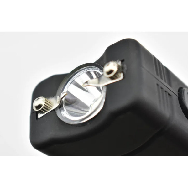 Shocker électrique lampe de poche  Chez DEVILLE ARMORY. Votre armurerie en ligne.