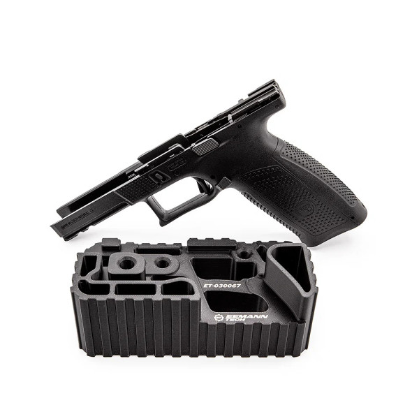 Eemann Tech Gunsmith Benchblock for CZ P-10  Frames  Chez DEVILLE ARMORY. Votre armurerie en ligne.