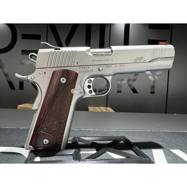 Pistolet Kimber 1911 .45ACP Stainless 2  Chez DEVILLE ARMORY. Votre armurerie en ligne.
