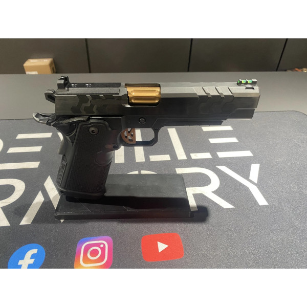 Pistolet  Kimber 2K11 Black 45Acp Optic Ready  Chez DEVILLE ARMORY. Votre armurerie en ligne.