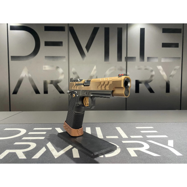 Pistolet  Kimber 2K11 Target Dual Tone 9x19 OR  Chez DEVILLE ARMORY. Votre armurerie en ligne.