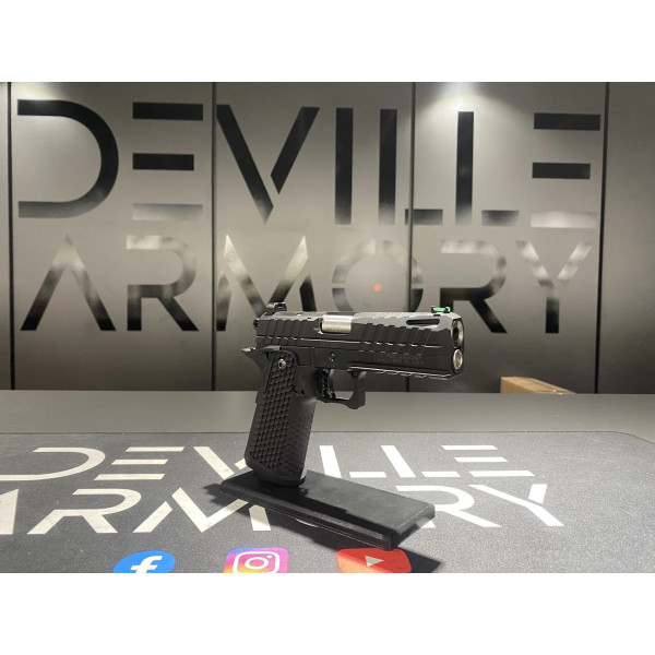 Pistolet Apollo 11 Compact Noir 9x19  Chez DEVILLE ARMORY. Votre armurerie en ligne.
