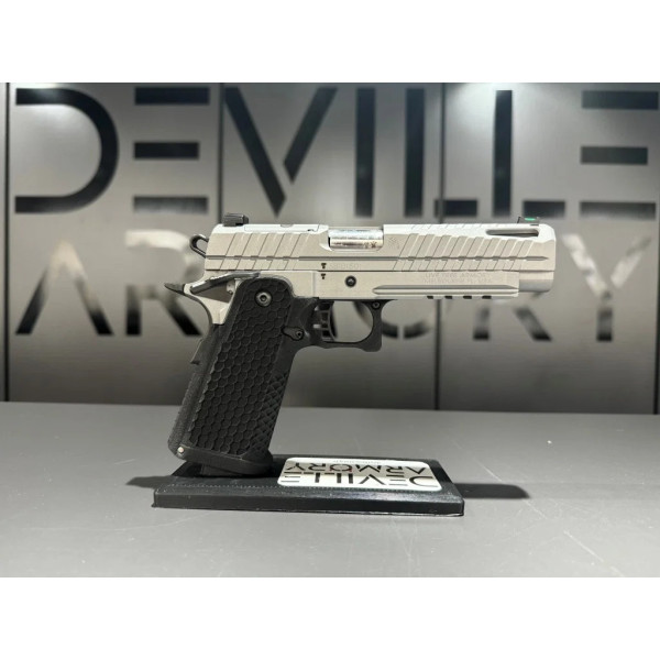 Pistolet Apollo 11 Grey 9x19  Chez DEVILLE ARMORY. Votre armurerie en ligne.